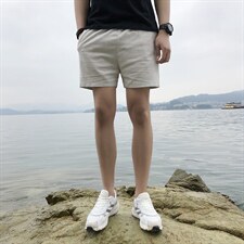 灰色