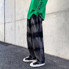 黑灰色