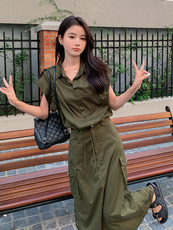 军绿色