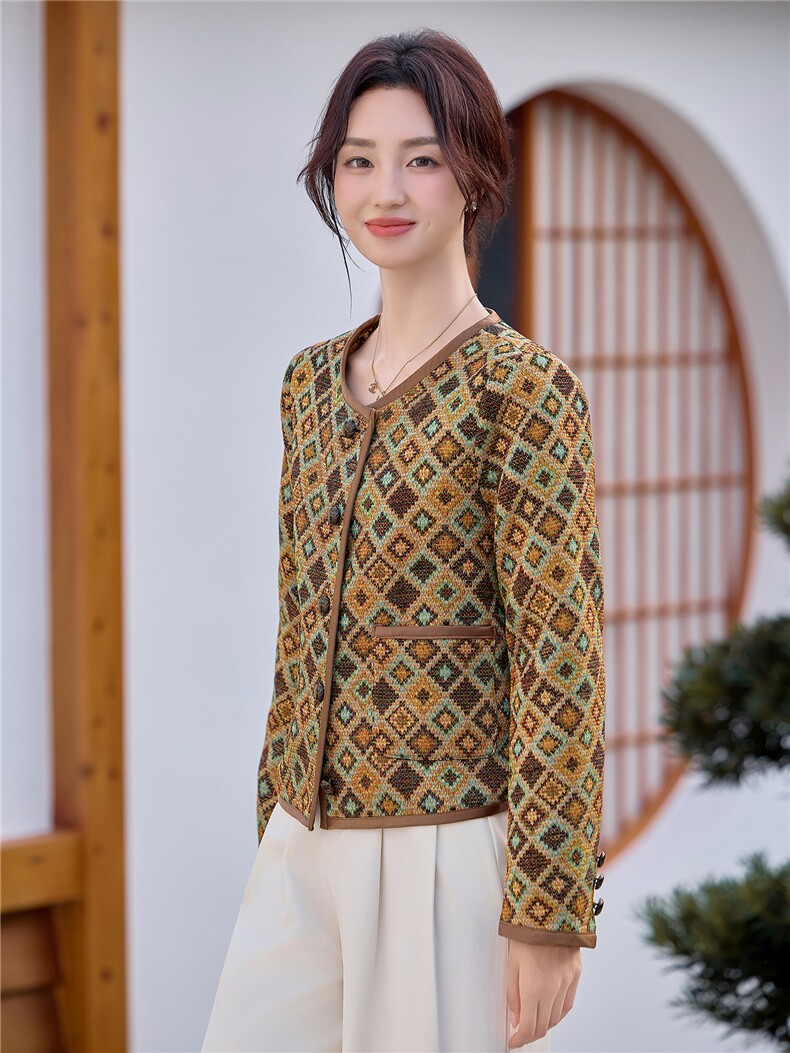 2025秋装新款气质小香范短外套,女装短外套,依路服饰