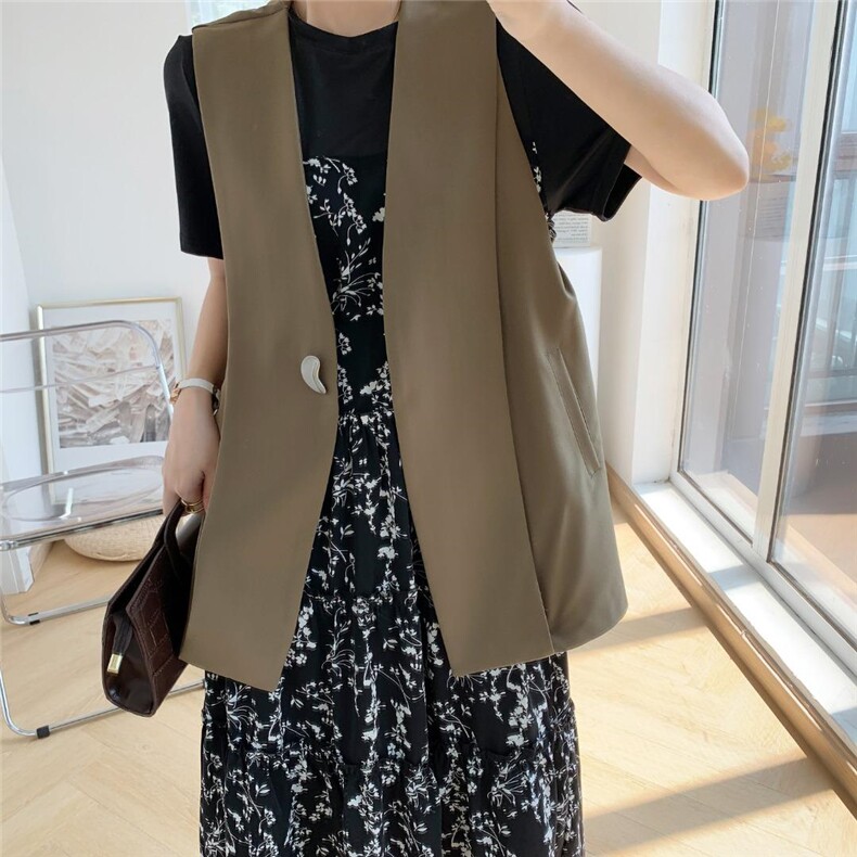 现货月亮扣马甲MLXL，女装马甲，森米薇