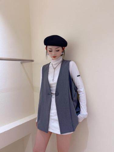 秋季新款2021年秋季新款韩版宽松设计感马甲，女装马夹，咖啡色