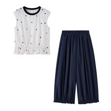 2026年夏季刺绣撞色小衫裤子套装两件套女，女装套装/套裙，依路服饰