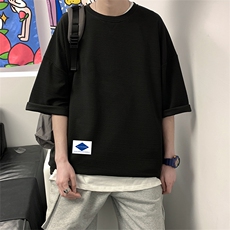 黑色