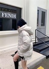 90羽绒服，女装羽绒服，潮衣坊