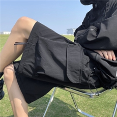 黑色