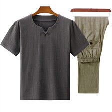 深灰上衣+豆绿长裤