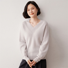 秋冬新款洋气时尚百搭显瘦女款V领35%山羊绒衫，女装羊绒衫，艾巧羊绒