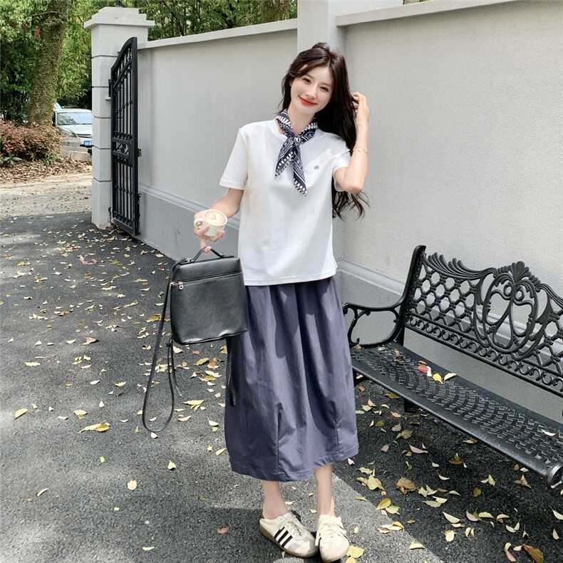 文艺风氛围感休闲白色t恤套装裙女夏新款温柔甜美半身裙两件套,女装套装/套裙,2C307