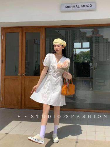 夏季网红款收腰连衣裙，女装连衣裙，玩美