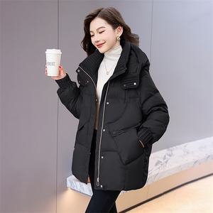 2024冬季新款肌理感90白鸭绒羽绒服女设计感时尚连帽加厚外套图片