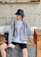 现货。妍妍香衣舍21013韩版连帽拉链卫衣外套女，女装卫衣/绒衫，香衣舍