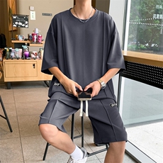 深灰色