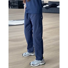 藏蓝色
