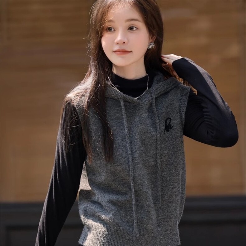 新款针织连帽针织无袖背心时尚百搭，女装羊毛衫，鑫之绒