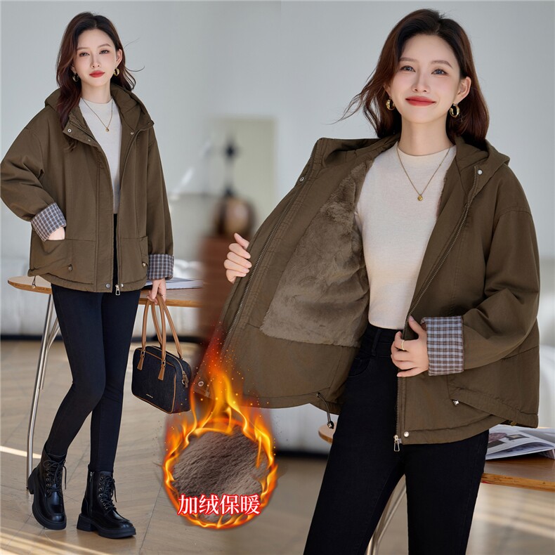 时尚休闲连帽加绒加厚外套女2025秋冬新款宽松显瘦工装派克服棉服，女装棉衣/棉服，依万里