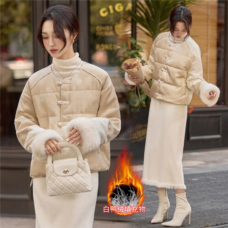 2025冬装新款复古盘扣门襟时尚羽绒服外套,女装羽绒服,曼琳思菲