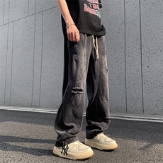 黑色