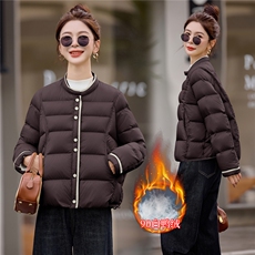 黄色时尚立领短款羽绒服女2025冬季新款宽松百搭超好看白鸭绒外套，女装羽绒服，余墨