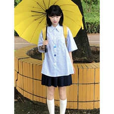 蓝色