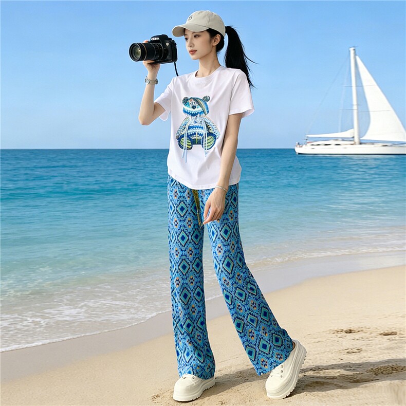 盐系减龄时尚休闲运动套装女夏新款圆领镶钻小熊短袖阔腿裤两件套,女装套装/套裙,江南