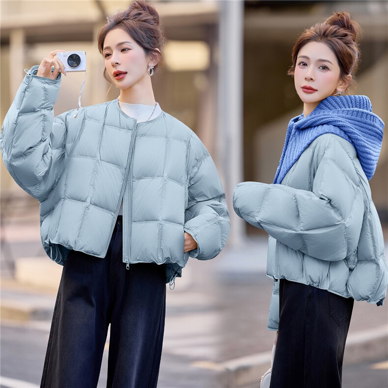 90%白鸭绒2025年冬季宽松圆领休闲羽绒服送针织帽子,女装羽绒服,米雪儿