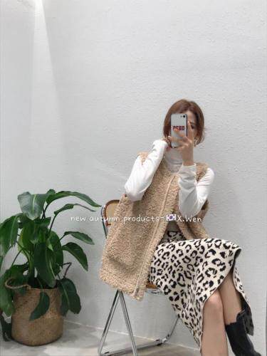 韩版羽绒、皮毛一体，女装，zge