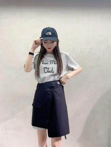 现货：夏季新款两件套连衣裙，女装连衣裙，花之妖影