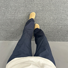 藏青色