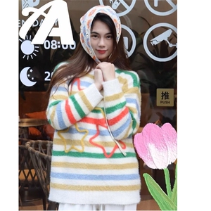 秋冬季流行洋气可爱彩色条纹套头毛衣女时尚甜美针织衫设计感上衣图片
