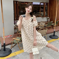 韩版俏皮减龄露肩泡泡袖连衣裙女2025夏季新款法式宽松显瘦短裙字，女装连衣裙，浙宝212A