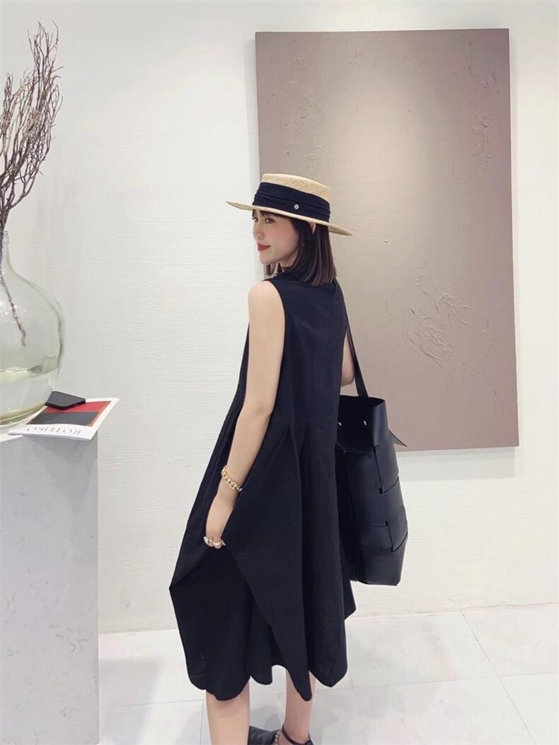 无袖设计款连衣裙，女装连衣裙，S·F·R