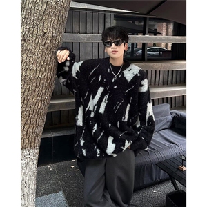 仿貂毛慵懒风秋冬毛衣男款小众设计感撞色圆领套头针织衫图片