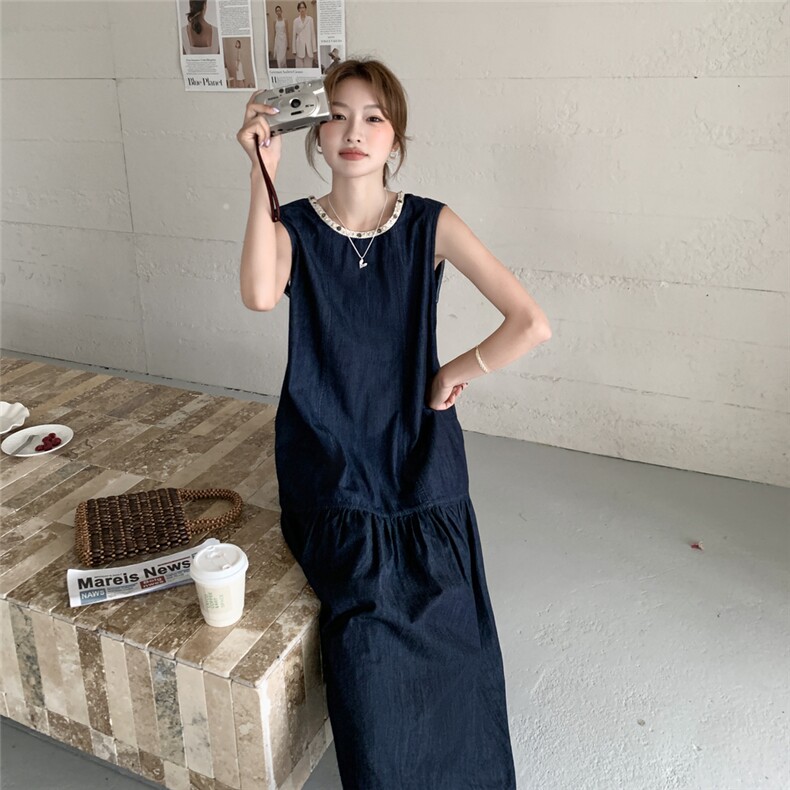 深蓝色复古慵懒风无袖连衣裙女2025夏季新款韩版松弛感显瘦A字裙,女装连衣裙,2C307