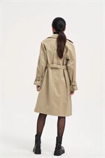 秋装新款现货风衣，女装风衣，艾涵o