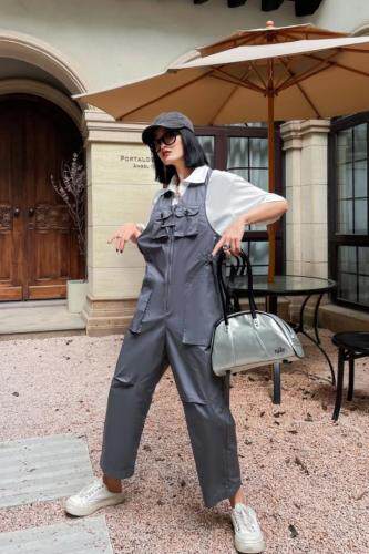 设计感小众减龄韩韩版宽松休闲复古阔腿拉链工装连体长裤，女装，TS