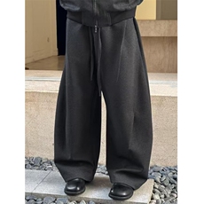 深灰色