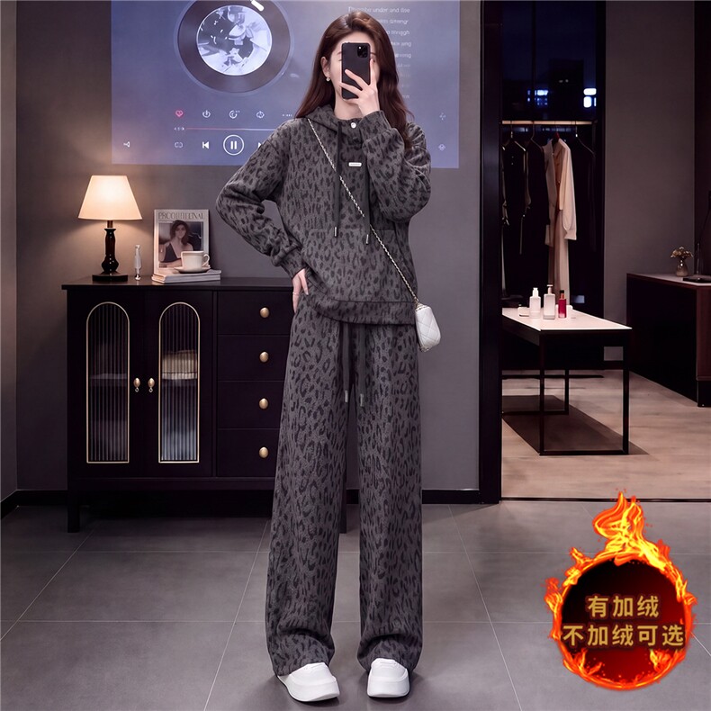 简约时尚休闲套装女秋冬款洋气减龄豹纹连帽长袖卫衣直筒裤两件套,女装套装/套裙,江南