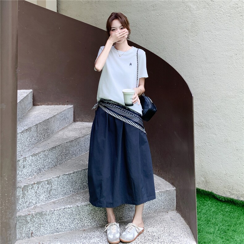 超火休闲刺绣T恤半身裙套装女夏2025新款俏皮活泼气质穿搭两件套,女装套装/套裙,2D145