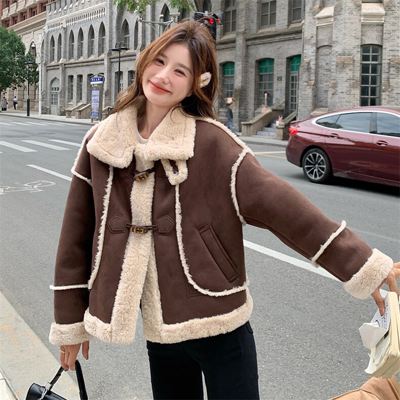 现货：新款冬装休闲高级感牛角扣皮毛一体外套2C135-6826P185K278,女装皮草,2C135