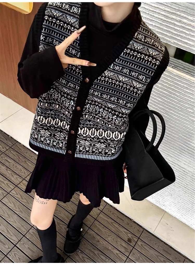 2025百搭时尚条纹v领开衫百搭时尚，女装针织衫/毛衣，胜智羊绒