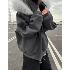 深灰色