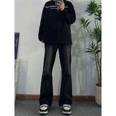 黑色