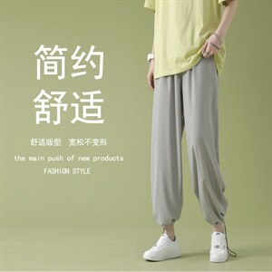 军绿色
