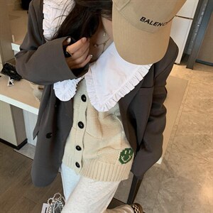 娃娃领开衫图片