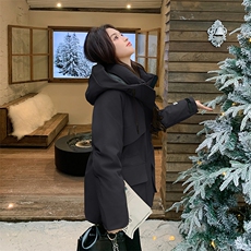 现货已出时尚显瘦黄色羽绒冲锋衣女冬季保暖外套，女装羽绒服，乐吉娜