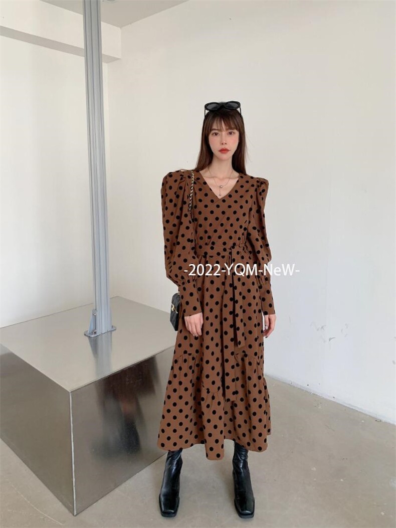 秋季新款港风连衣裙，女装连衣裙，依启蒙(1F)