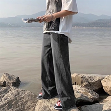 灰色