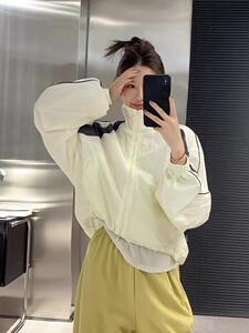 气质小立领袖拼色设计小外套图片