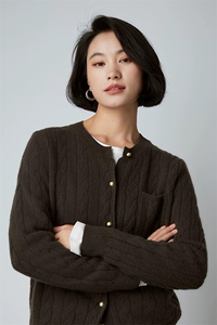 优雅女士羊毛开衫 纯色圆领设计 休闲时尚百搭款图片